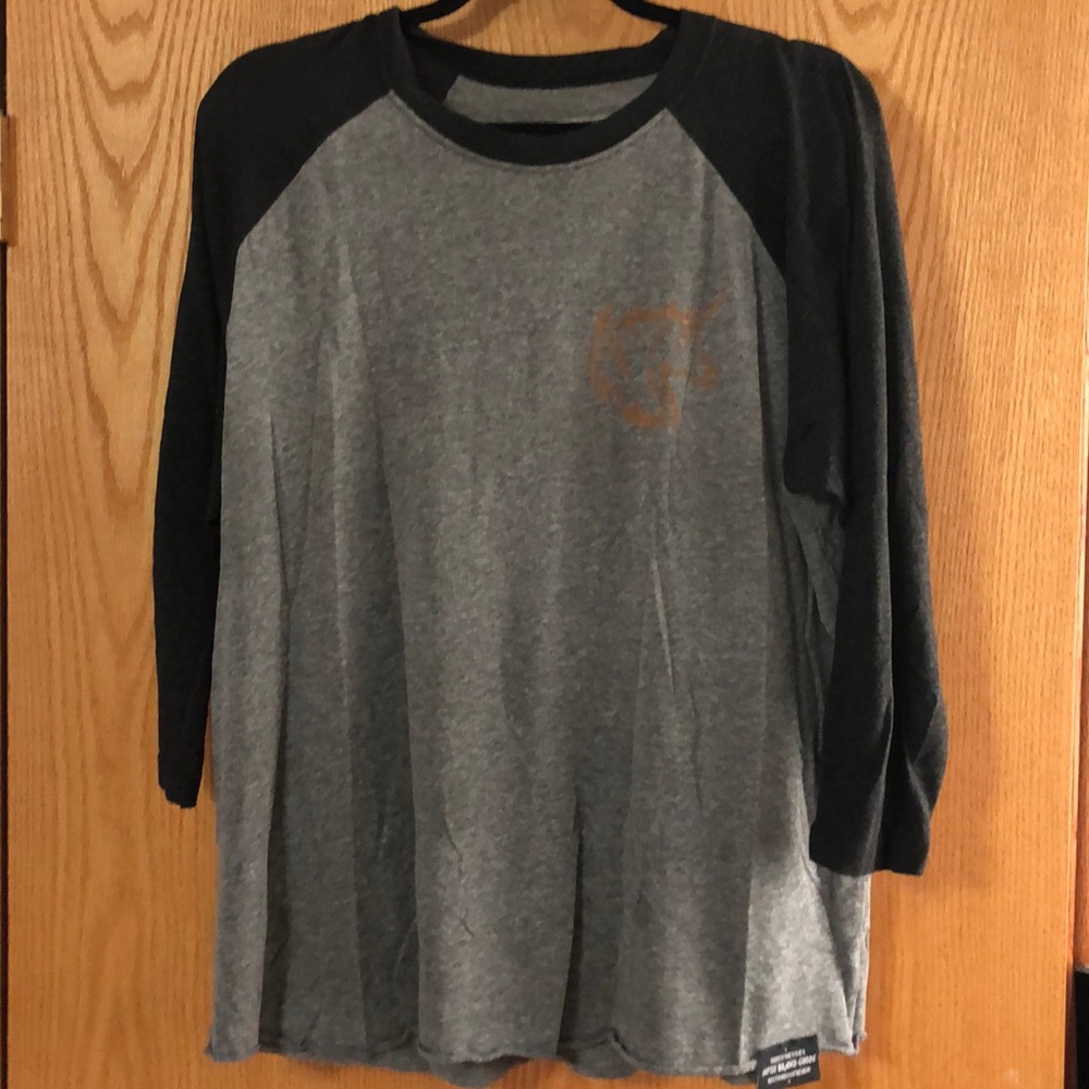 HVIII Brand Strength Favors the bold raglan